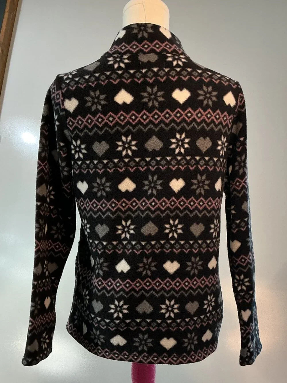 Place children’s fleece